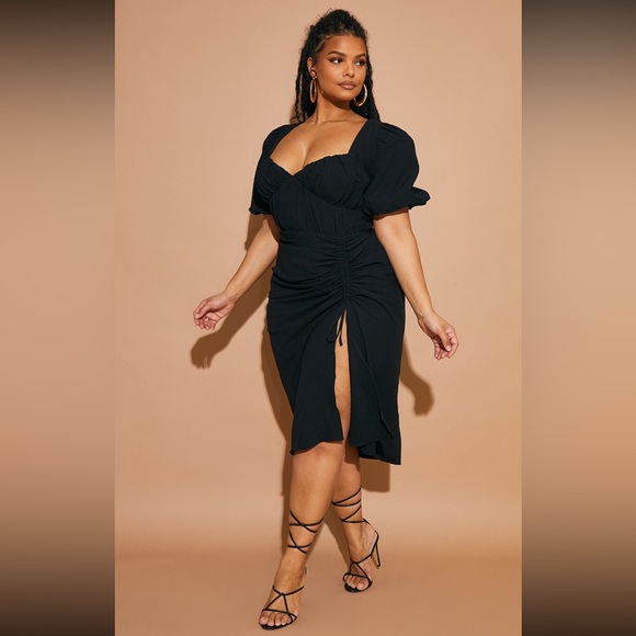 Plus Black Puff Sleeve Ruched Side Split Midi Dress from PrettyLittleThing - Picture 3 of 5